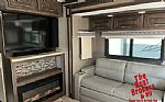 2022 Accolade M-37L Motorhome Thumbnail 15