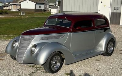 1937 Ford Tudor Street Rod