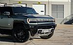 2024 Hummer EV SUV Thumbnail 23