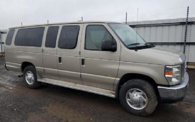 2013 Ford Econoline XLT