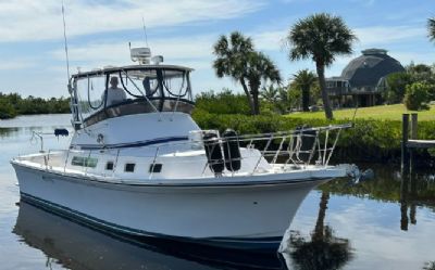Photo of a 2007 Albin Command Bridge 35 Trawler for sale