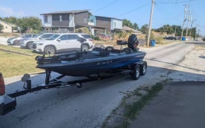 Photo of a 2000 Champion 193 Boat for sale