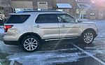 2017 Explorer Limited Thumbnail 16