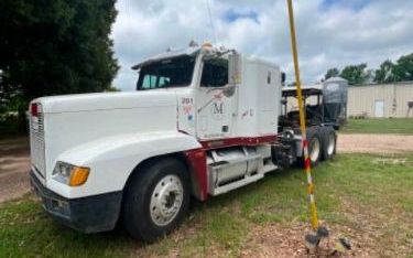 Photo of a 1993 Freightliner FLD120 Sleeper Trucks for sale