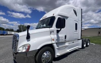 Photo of a 2016 Freightliner Cascadia 125 Sleeper Trucks for sale