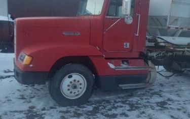 Photo of a 1990 Freightliner FLD120 Fertilizer Tender Trucks for sale