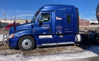 Photo of a 2009 Freightliner Cascadia 125 Sleeper Trucks for sale
