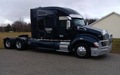 Photo of a 2018 Kenworth T680 Sleeper Trucks for sale