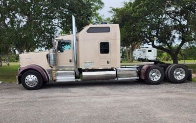 Photo of a 2014 Kenworth W900L Commercial Trucks for sale