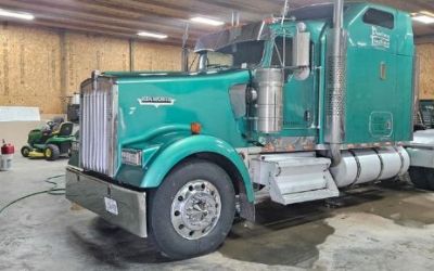 Photo of a 2007 Kenworth W900L Sleeper Trucks for sale