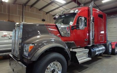 Photo of a 2023 Kenworth W990 Sleeper Trucks for sale