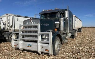 Photo of a 1998 Kenworth W900L Sleeper Trucks for sale