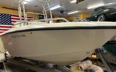 2000 Mako 192 Powerboat