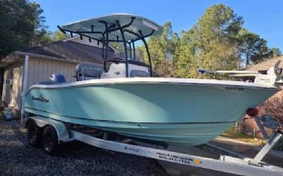Photo of a 2021 Nauticstar 2102 Legacy Center Console for sale