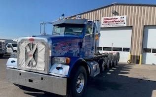 Photo of a 2013 Peterbilt 367 Day Cab Trucks for sale