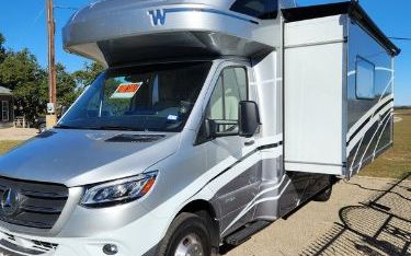 Photo of a 2022 Winnebago View Navion24d Class C for sale