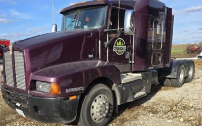 Photo of a 2000 Kenworth T600 for sale