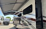 2022 Discovery LXE 40M Class A Motorhome Thumbnail 12