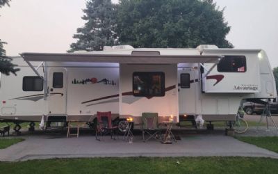 Photo of a 2005 Wilderness Fleetwood Advantage 365flts Fifth Wheel for sale
