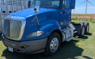 Photo of a 2010 International Prostar Day Cab Semi Truck for sale