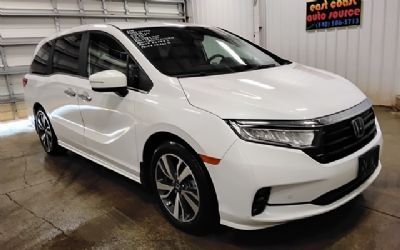 Photo of a 2024 Honda Odyssey Touring for sale