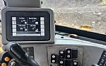 2018 D8T Thumbnail 7