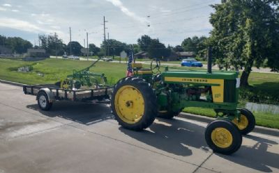 Photo of a 1958 John Deere 620 Wide Front Tractors for sale