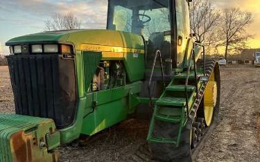 Photo of a 1997 John Deere 8200T Tractor for sale