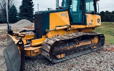 Photo of a 2010 John Deere 700J XLT for sale