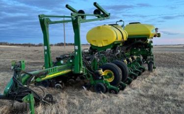 Photo of a 2010 John Deere 1770NT Planter for sale