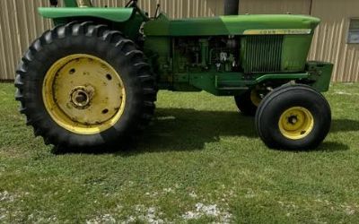 Photo of a 1972 John Deere 4320 Tractor for sale