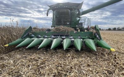 Photo of a 2023 John Deere C8R ROW Crop Header for sale