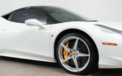 Photo of a 2015 Ferrari 458 Italia Sport Bucket Seats Sport Bucket Seats Carbon Fiber Dashboard Trim for sale