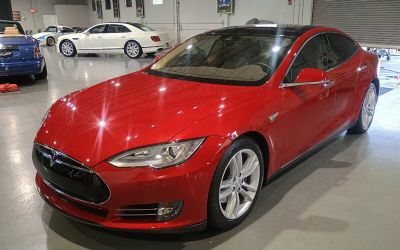 Photo of a 2016 Tesla Model S 70 Sedan for sale