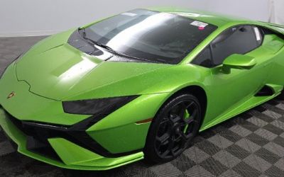 Photo of a 2023 Lamborghini Huracan Tecnica Full/Alcantara Seats Carbon Ceramic Brakes for sale