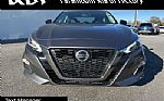 2019 Altima Thumbnail 2