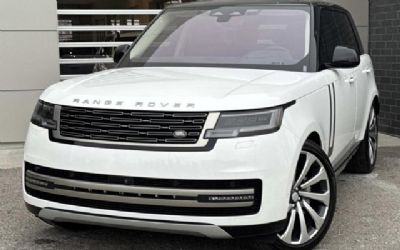 Photo of a 2023 Land Rover Range Rover SE 23 Wheels Hot Climate Pack Tech Pack for sale