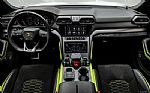 2022 Urus Thumbnail 37