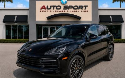 Photo of a 2019 Porsche Cayenne SUV for sale