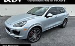 2017 Cayenne Thumbnail 1