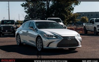 Photo of a 2019 Lexus ES 350 Sedan for sale