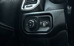2020 1500 Laramie Thumbnail 80