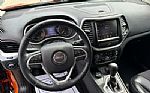2014 Cherokee Thumbnail 23