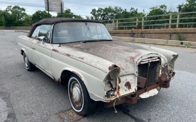 Photo of a 1967 Mercedes-Benz 250 SE for sale