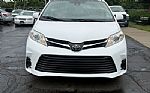 2018 Sienna LE 7-Passenger Thumbnail 2