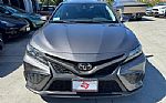 2022 Camry Hybrid SE Thumbnail 2
