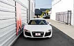 2010 R8 Thumbnail 34