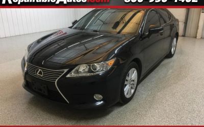 Photo of a 2014 Lexus ES 350 Sedan Repairable Hail Damage for sale