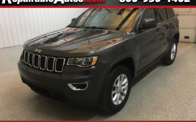 Photo of a 2021 Jeep Grand Cherokee Laredo 4WD Repairable Hail Damage for sale