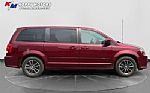 2017 Grand Caravan Thumbnail 6